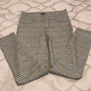 Skinny Pants Size:M, New & ready for your closet.